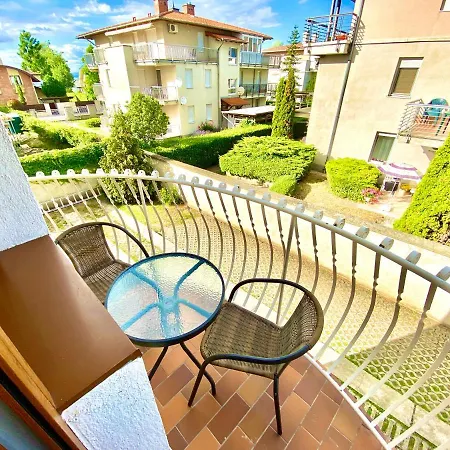 Unio Vendeghaz 4 Guest house Siofok